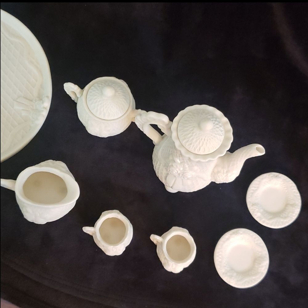 Vintage 10 Pc Miniature Jade (Ceramic) Floral Tea Set - Picture 5 of 12